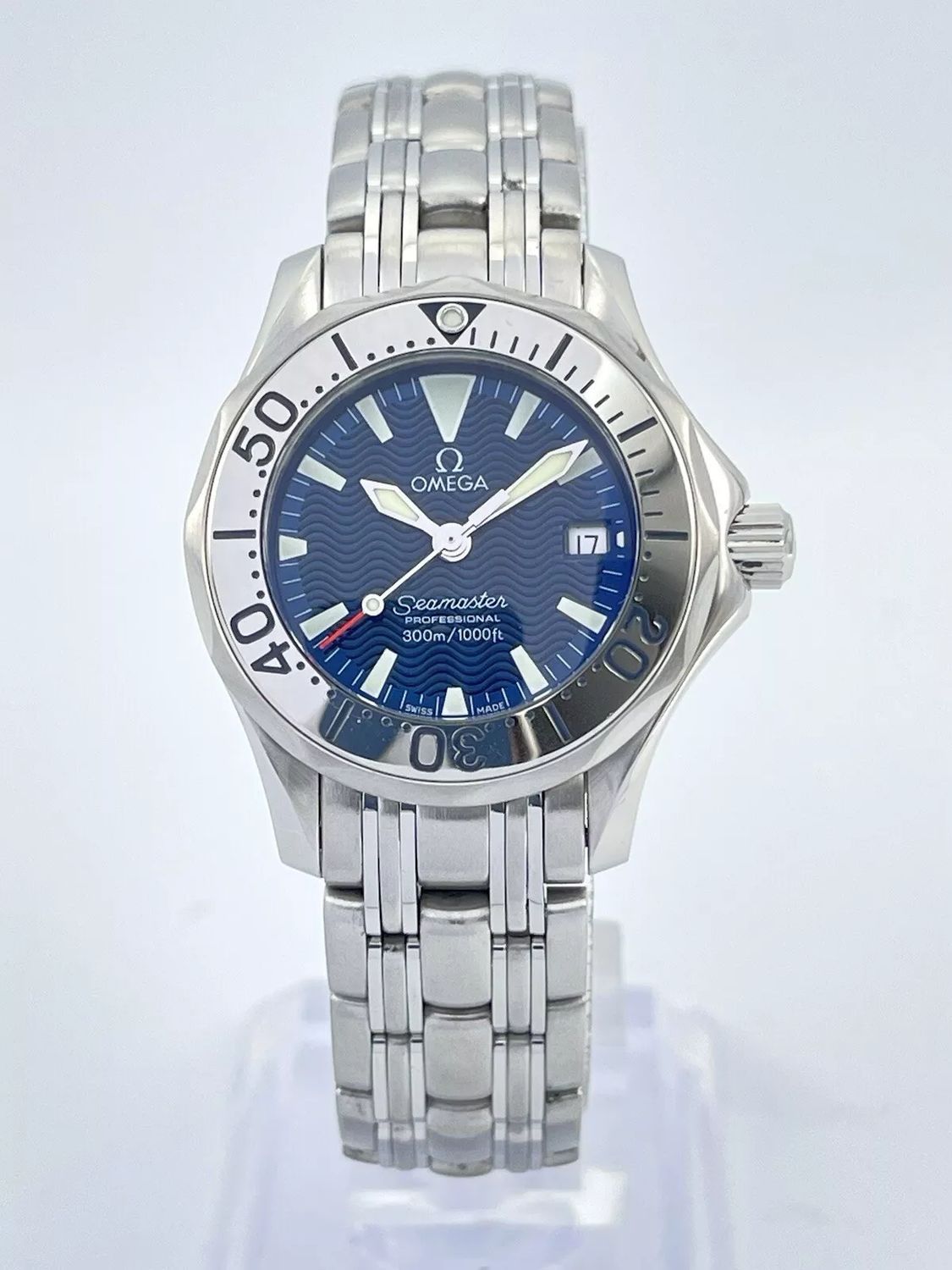 Omega Seamaster Professional 300m 2283.80 Electric Blue Dial 29mm Ladies Quartz