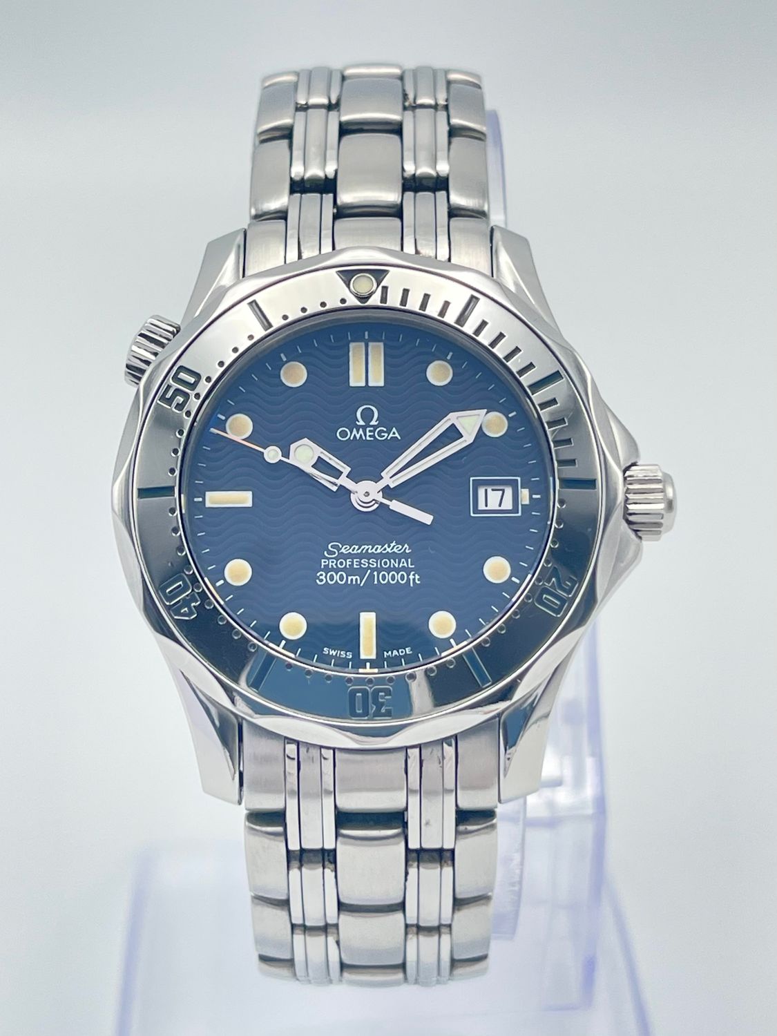 Omega Seamaster Professional 300m 2562.80 Wave Blue Dial 36mm Mid-Size Quartz