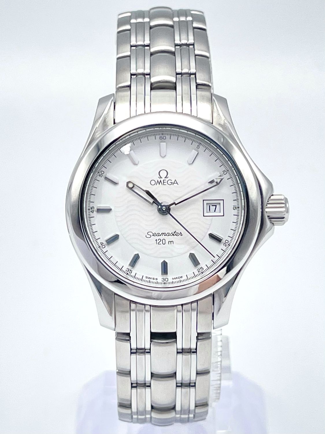 Omega Seamaster Ladies 2571.21 28mm White Dial Stainless Steel Quartz