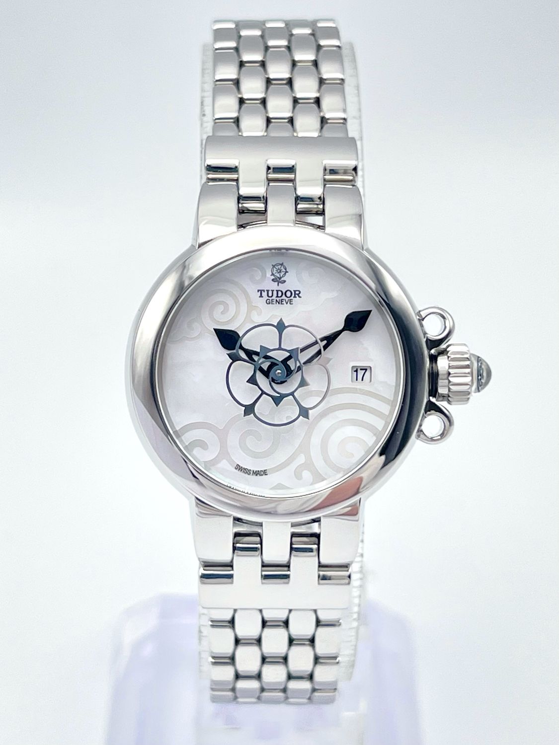 Ladies Tudor Claire de Rose 26mm White Shell 35100 MOP Dial Automatic Papers