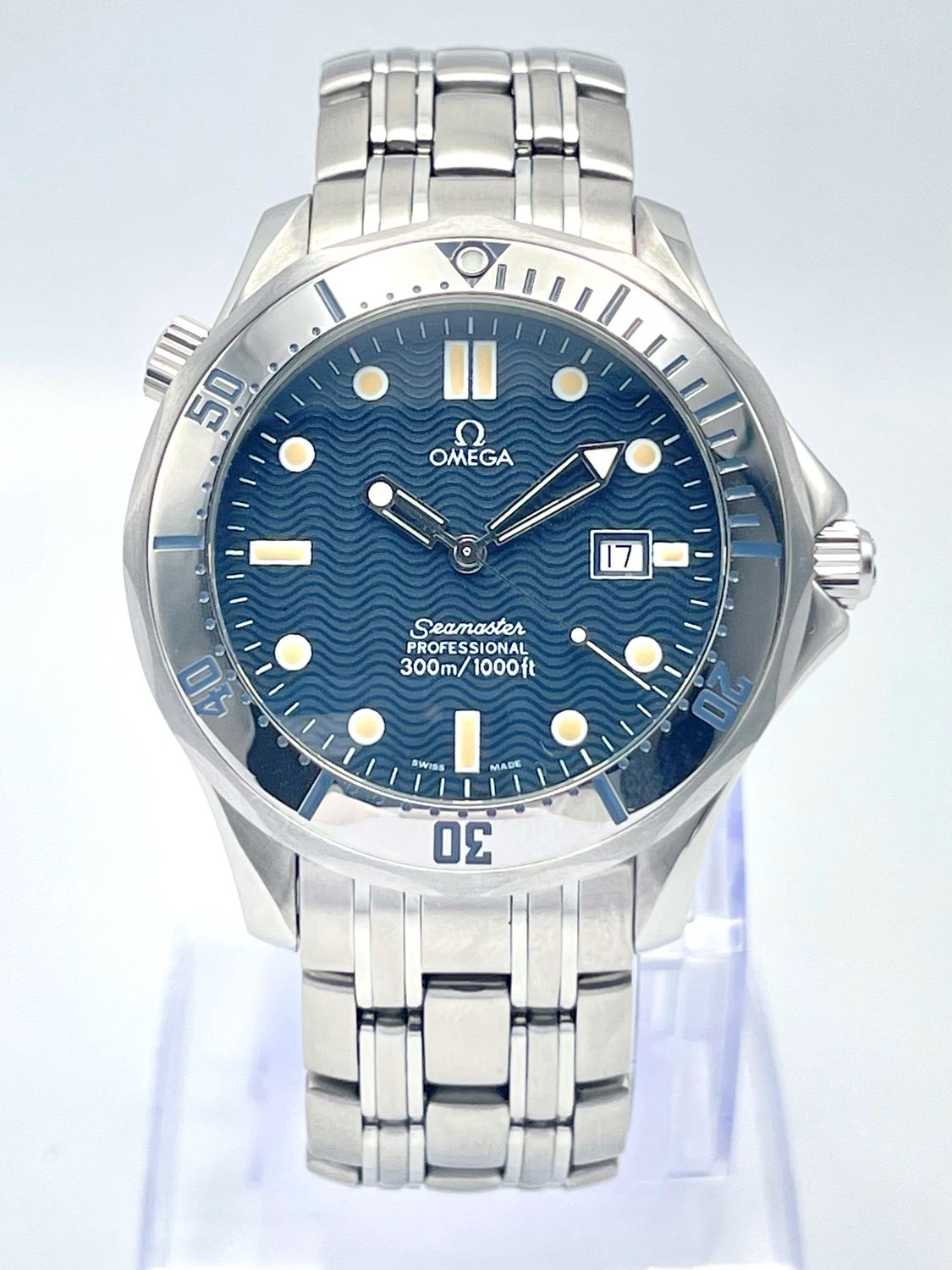 Omega Seamaster Professional 300m 2542.80.00 41mm Blue Dial Silver Bezel Quartz