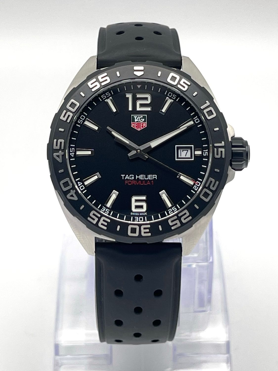 Tag Heuer Formula 1 Date WAZ1110 41mm Black Dial Quartz Rubber Papers