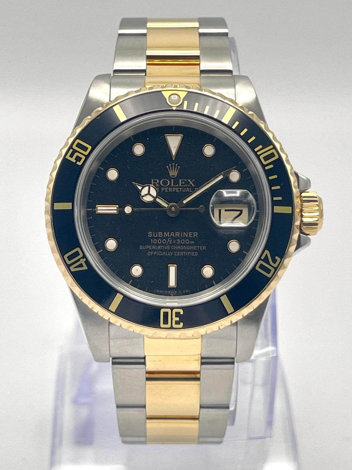 Rolex Submariner Date 16613 40mm Black Dial Black Bezel Bi Metal Two Tone Box