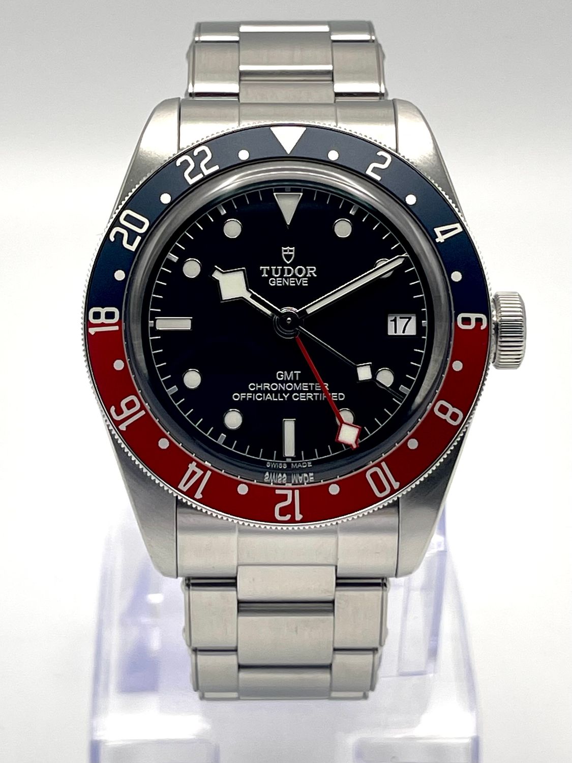 Tudor Black Bay GMT 79830RB 41mm Pepsi Black Dial Red Blue Bezel 2022 Papers