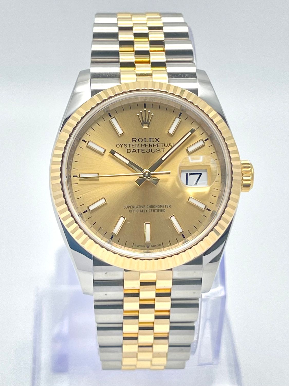 Rolex DateJust 36mm 126233 18K Yellow &amp; Steel Champagne Dial Box &amp; Papers 2021