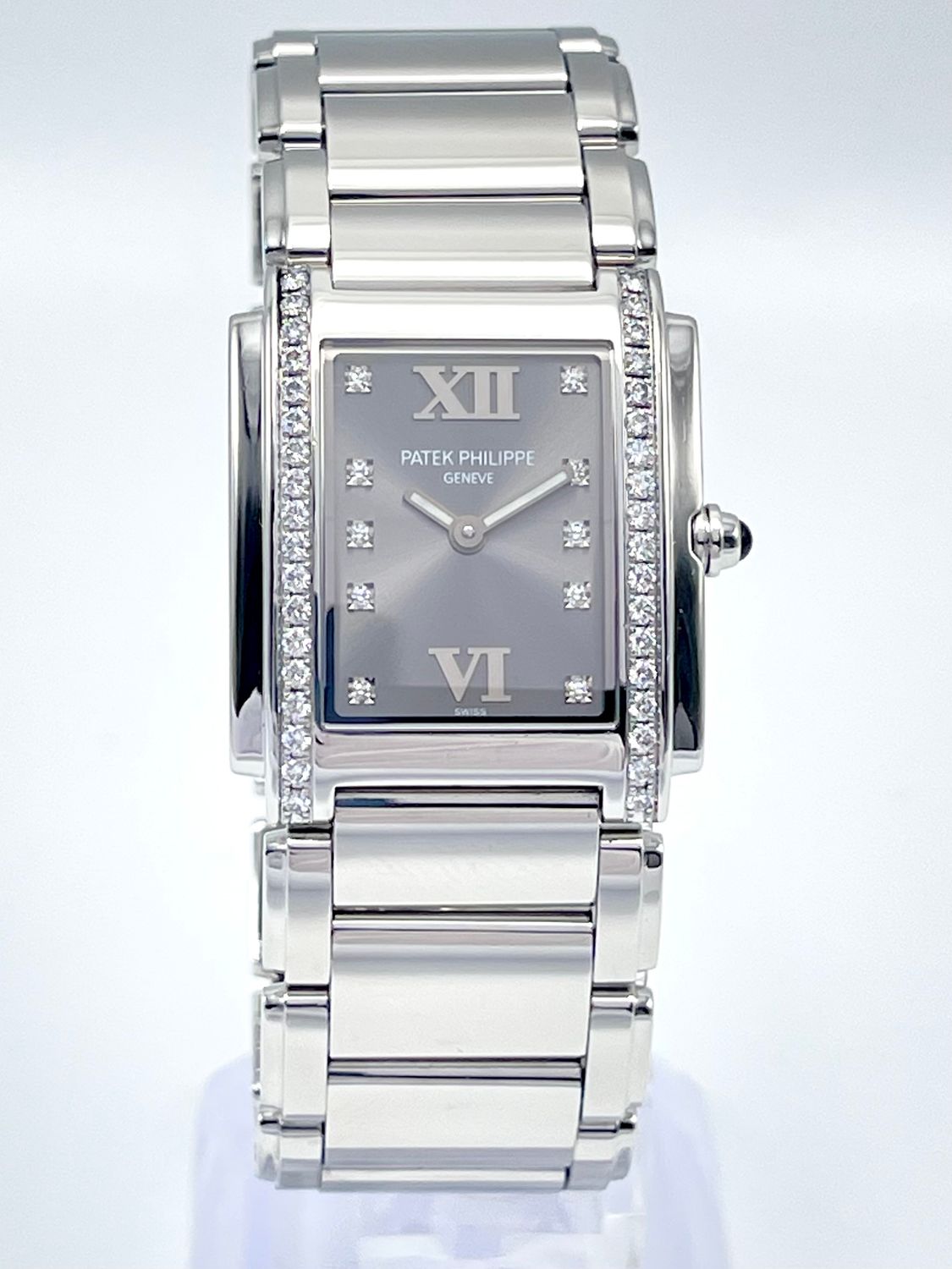 Patek Philippe 25mm Twenty 4 Quartz Steel Factory Diamond 4910/10A-0110 Papers