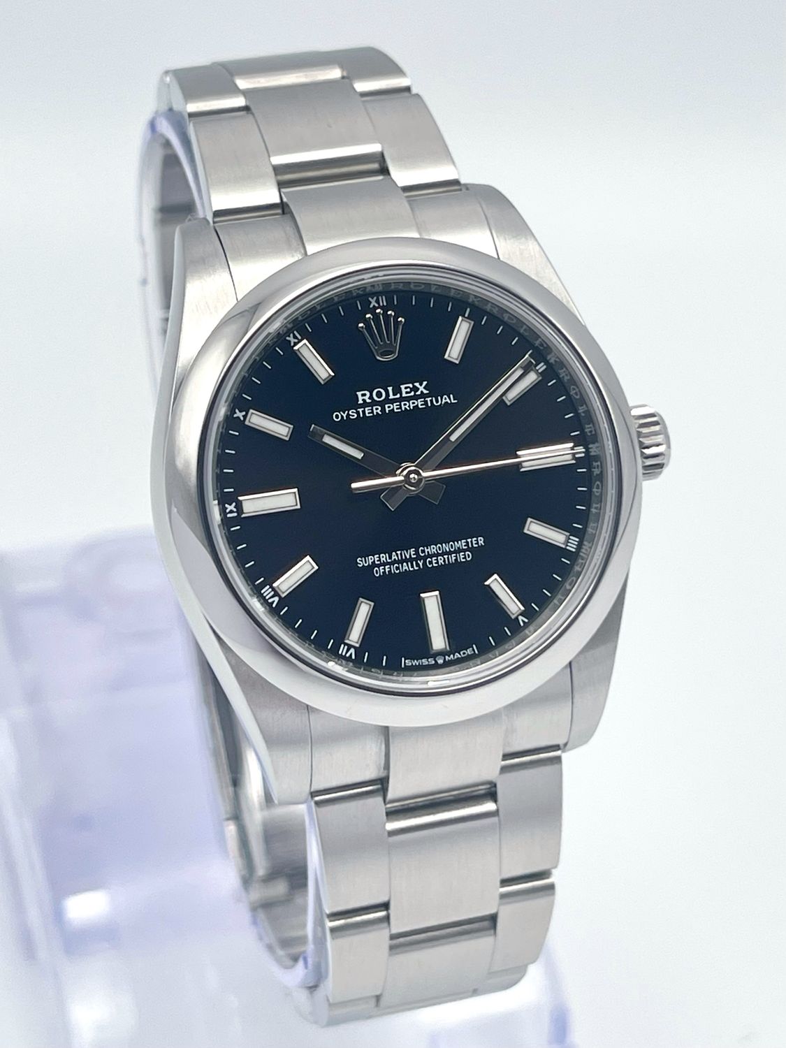 Rolex Oyster Perpetual 124200 34mm Black Dial Smooth Bezel Oyster 2024 Papers