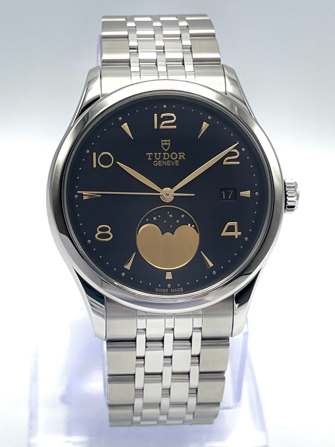 Tudor 1926 Luna 39mm 91560 MoonPhase Black Dial Smooth Bezel Jubilee Papers 2026