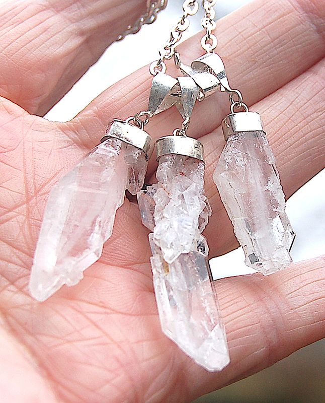 One Faden Quartz Crystal Pendant Box &amp; Chain - Reprogram Karma Past Lives