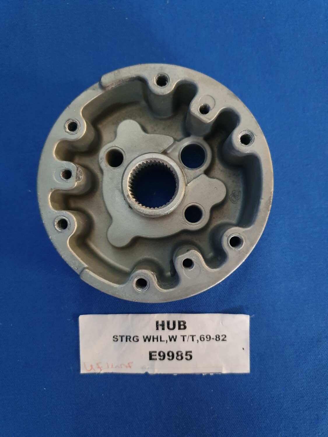 HUBSTEERING WHEELWTILT AND TELESCOPIC6982 (E9985) ID1 Corvette