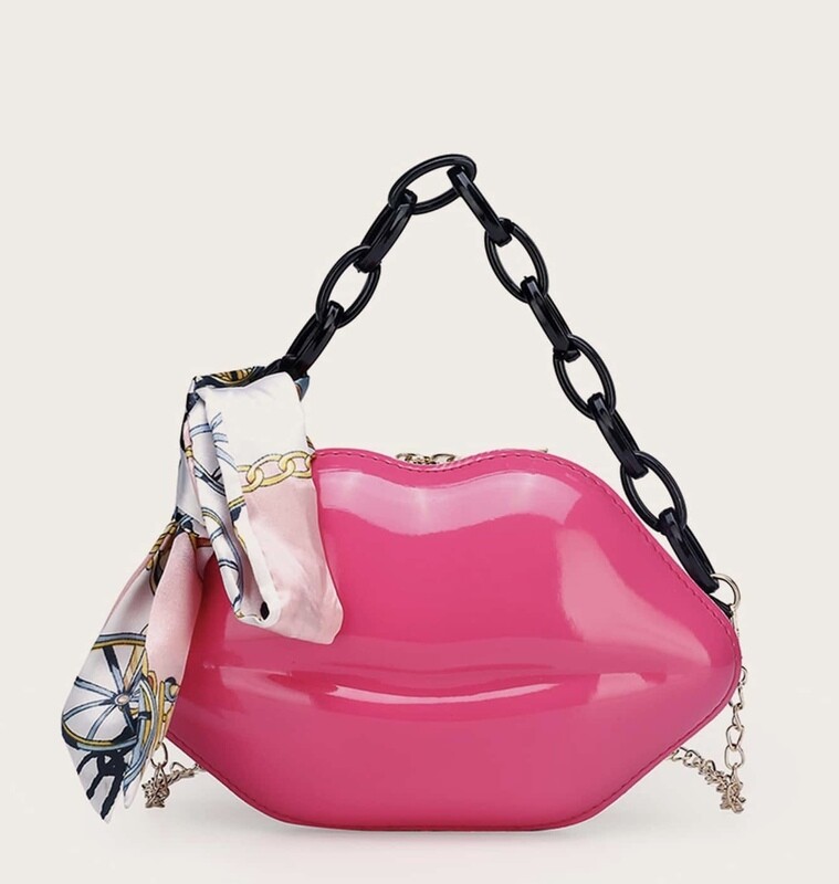 Lip Purse