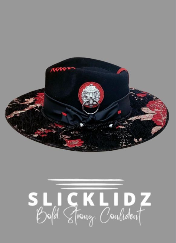 Slicklidz Custom Black &amp; Red Lion fedora