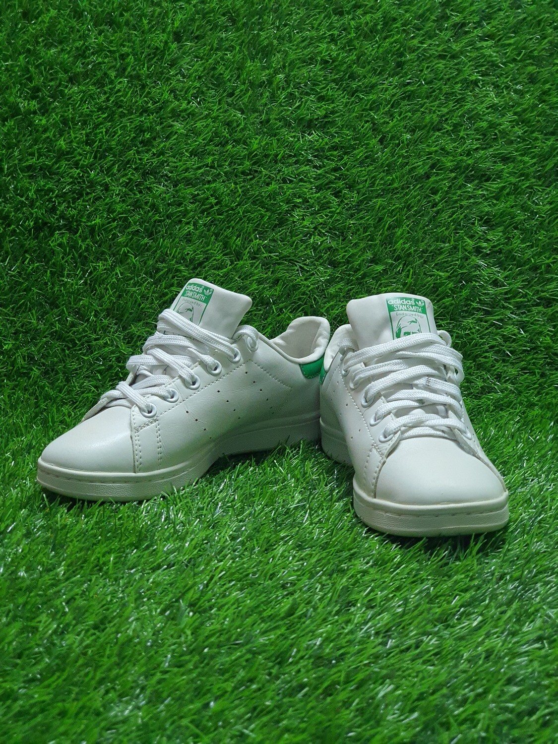stan smith used
