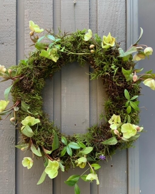 Moss Wreath with flowers
