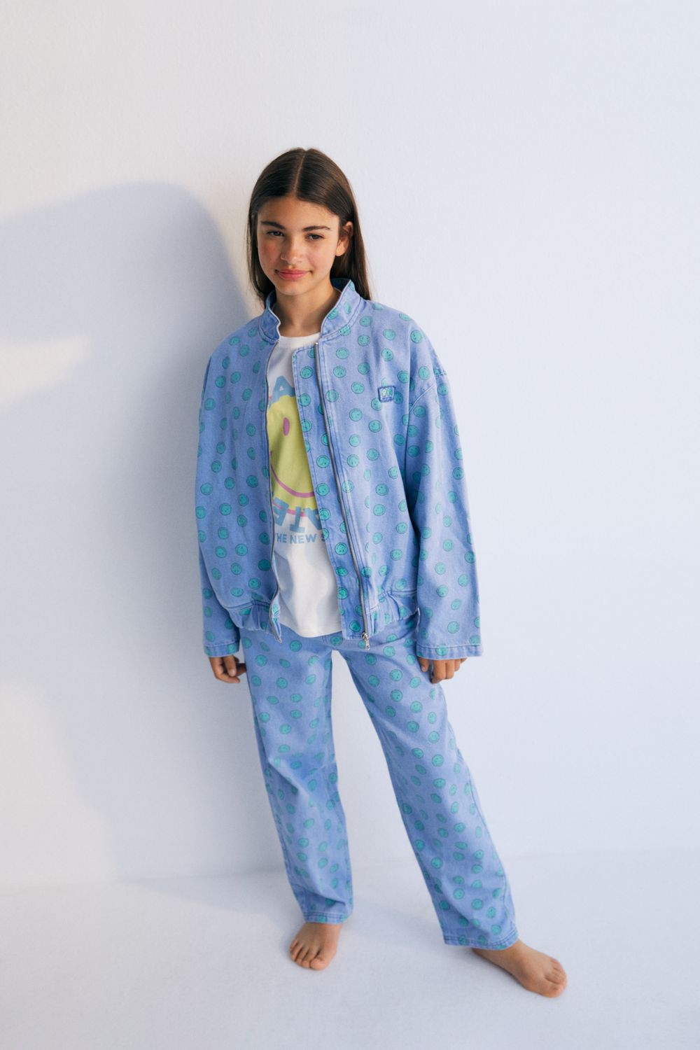 The new Society Smiley Denim Bomber blauw