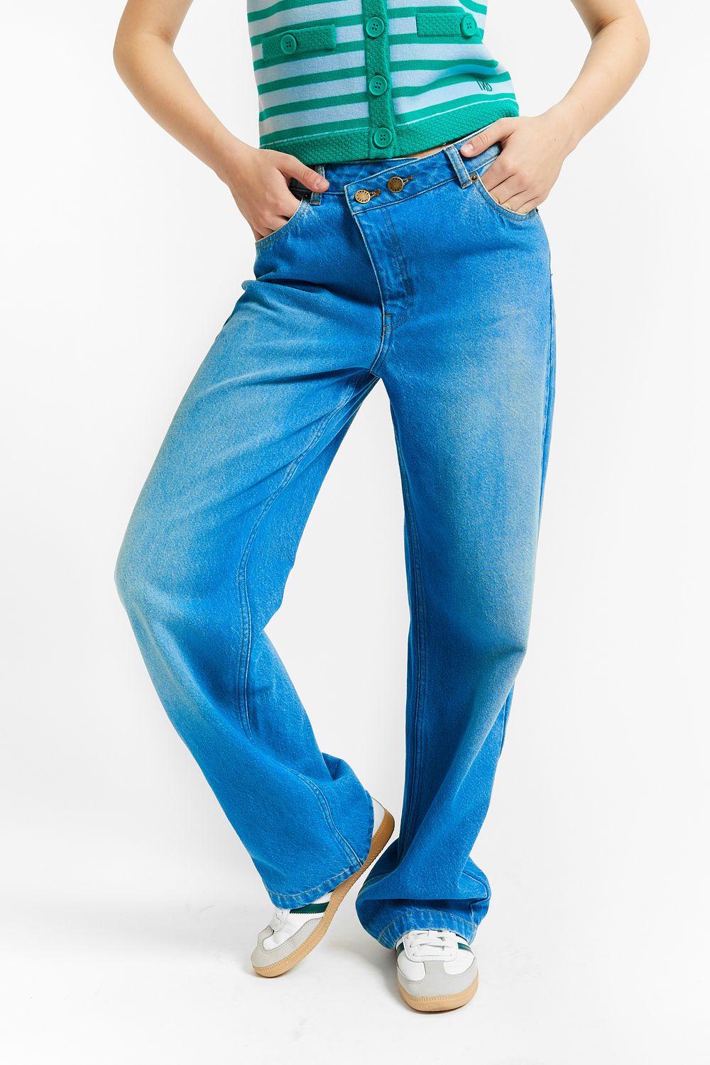 Indee Valdez jeans licht