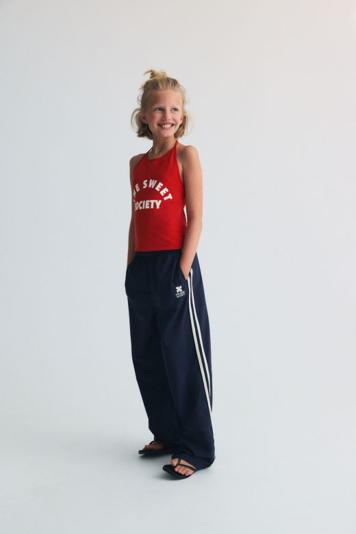 The New Society Peony top rood