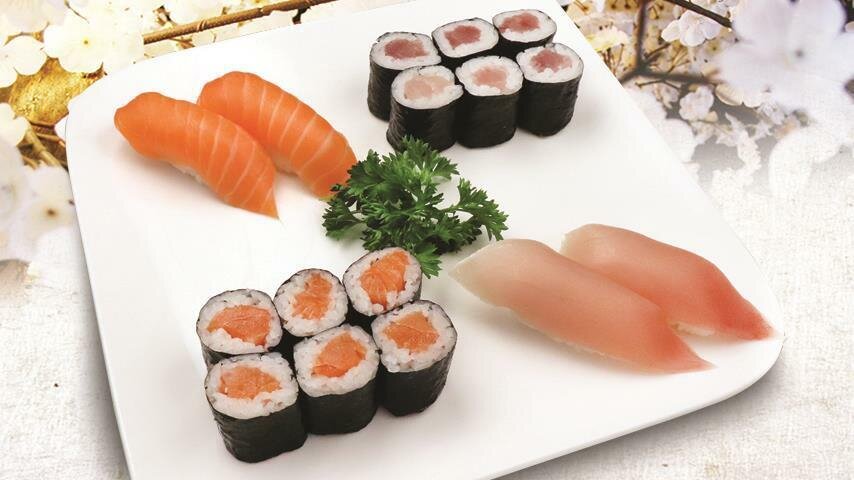 Tuna & Salmon Maki Roll Combo