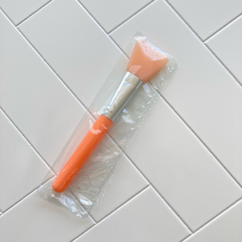 Coral Mask Spatula