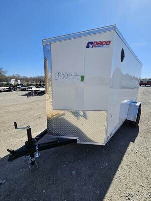 Journey SE V-Nose 
Cargo Trailer
