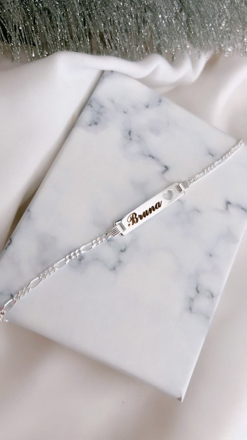 Pulsera corazón calado