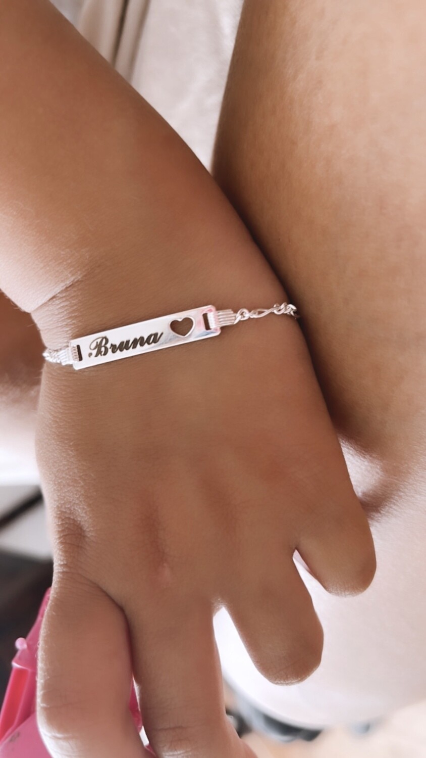 Pulsera corazón calado