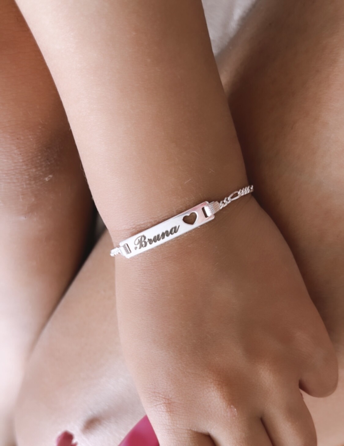 Pulsera corazón calado