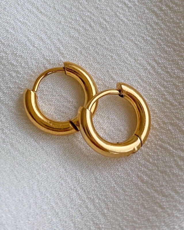 Argollas Dior doradas