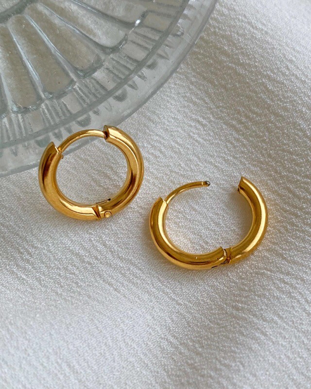Argollas Dior doradas
