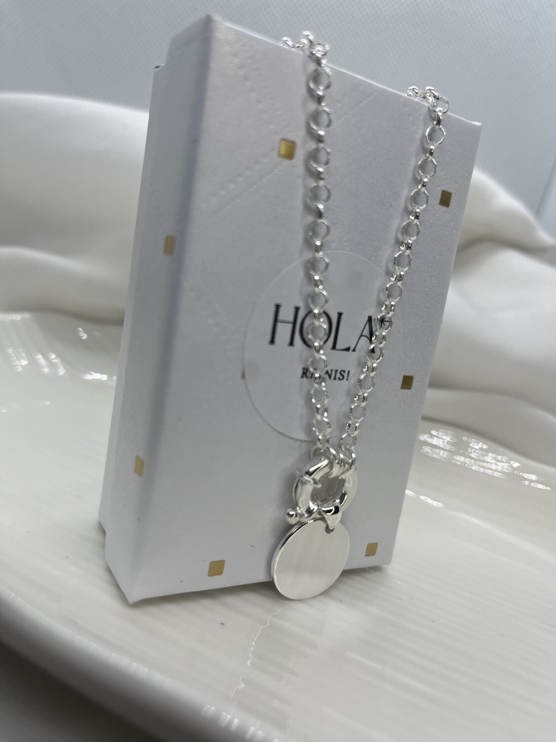 Collar rolo  con cierre marinero