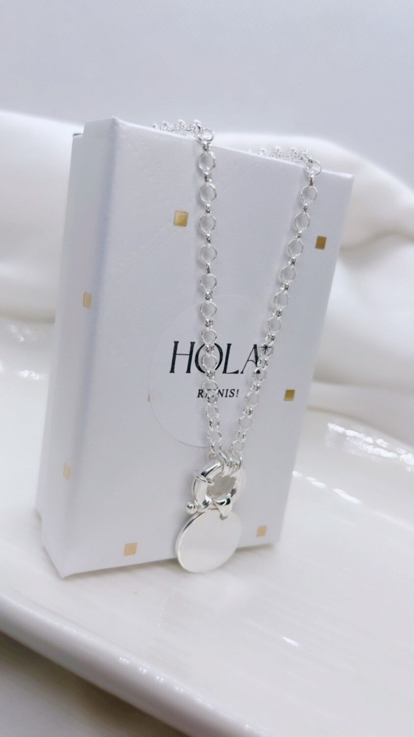 Collar rolo  con cierre marinero