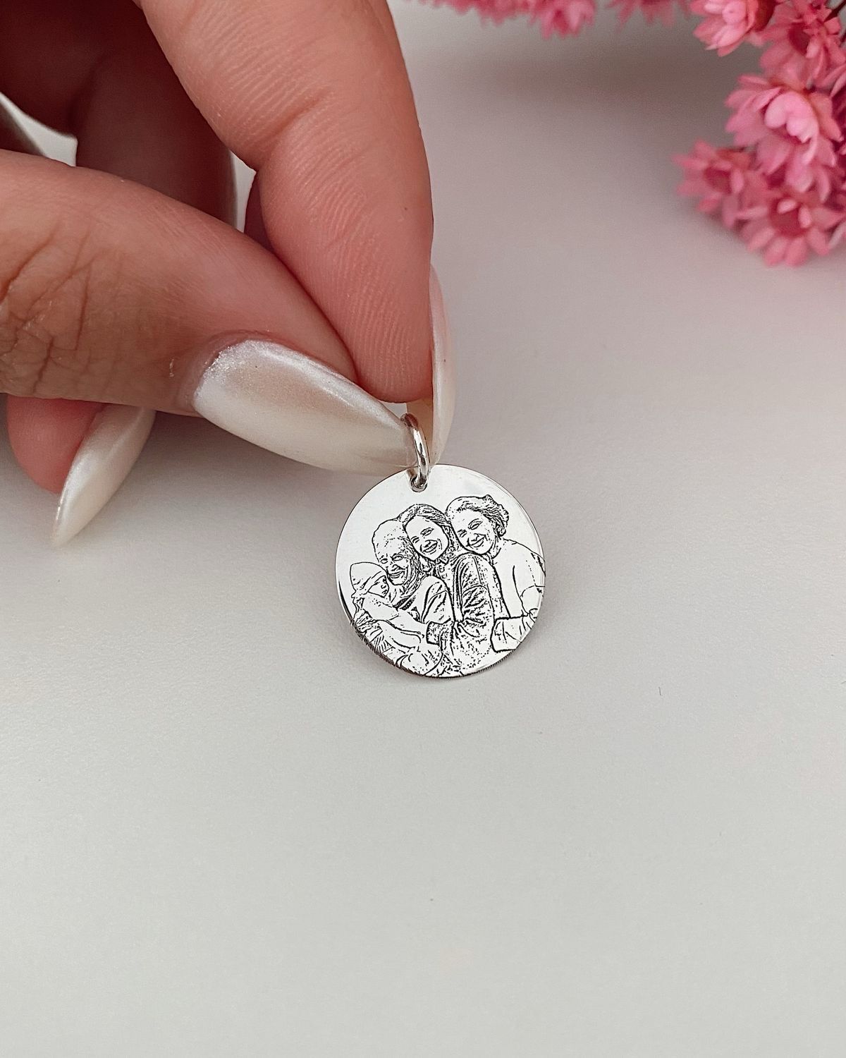 Collar con dije símil dibujo plata 925