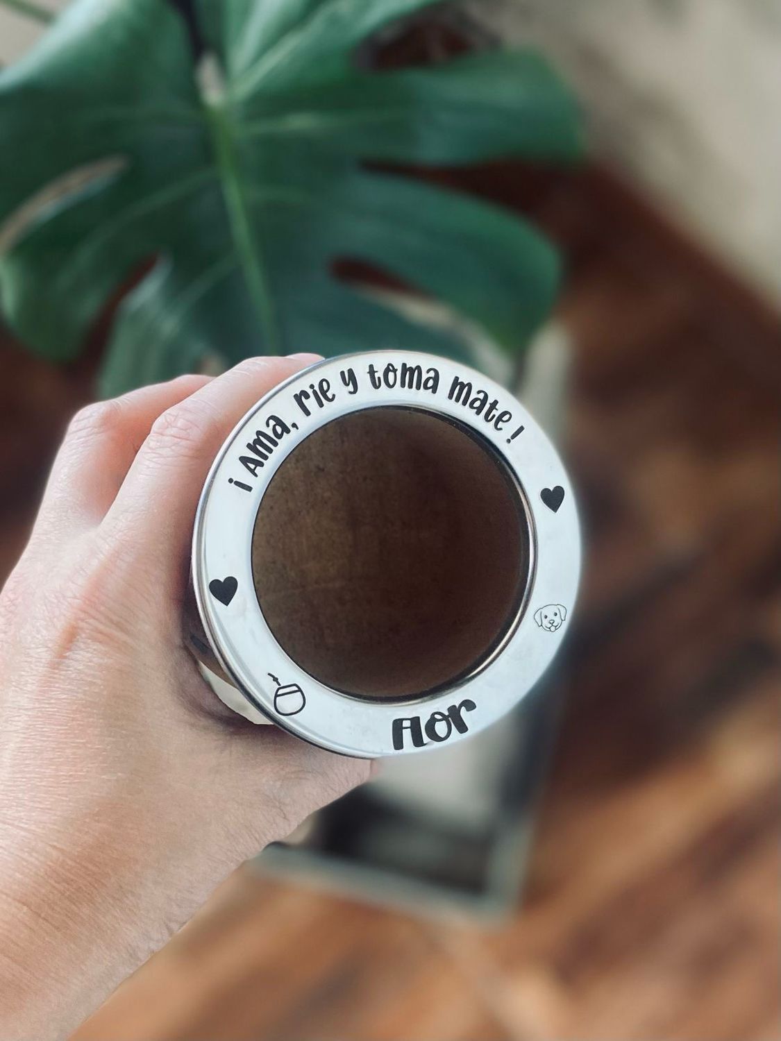 Mate grabado en cerámica