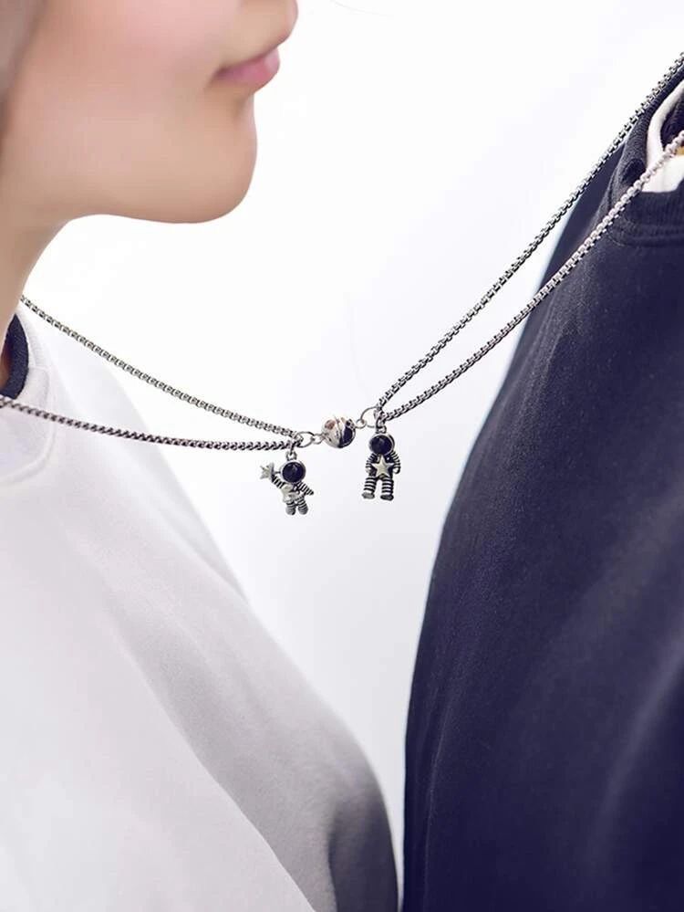 Collar astronautas