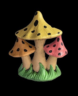 Lg. Pointed Triple Mushroom