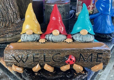 3 Welcome Gnomes