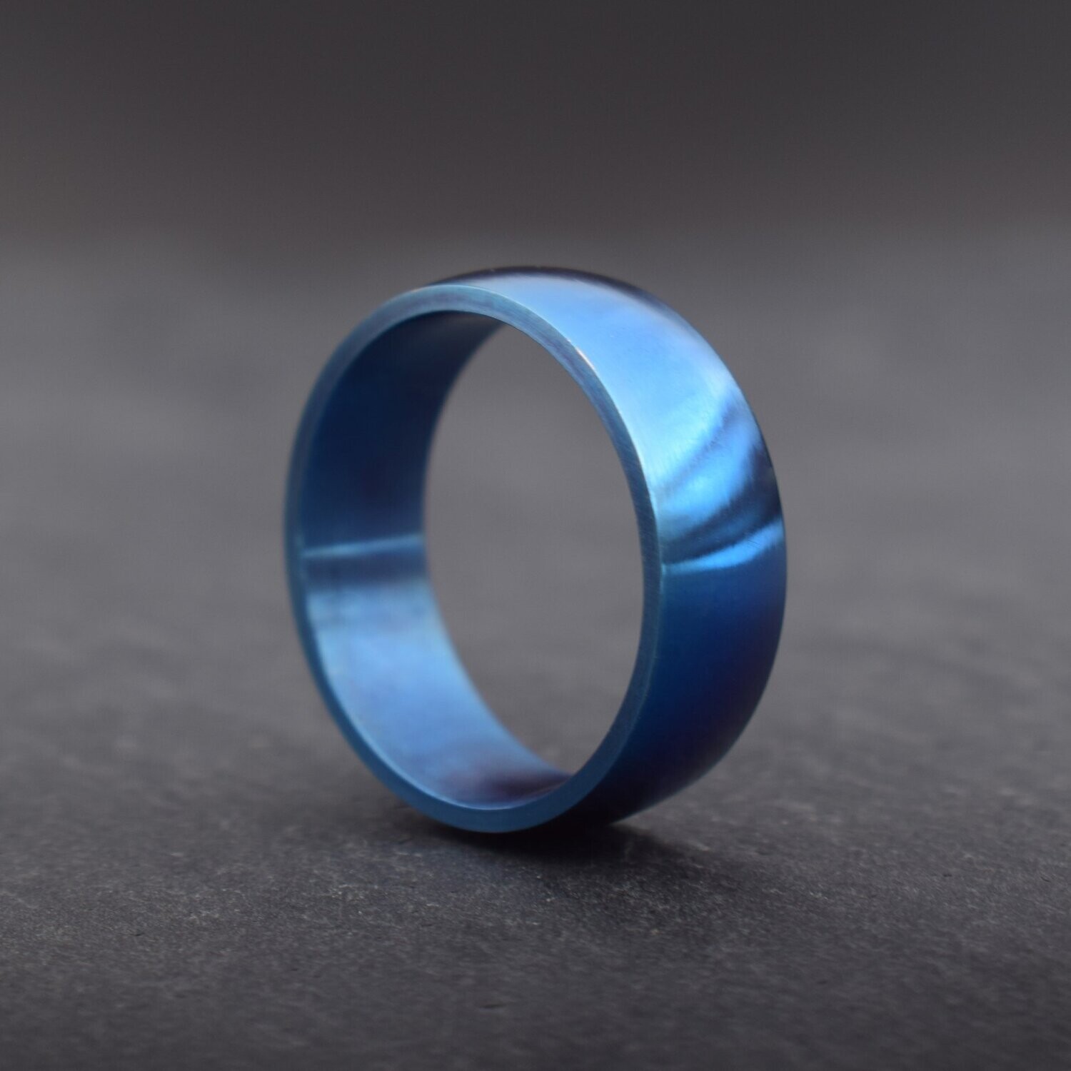 Voorzitter Temmen papier Titanium ring | blauw | 8 mm breed