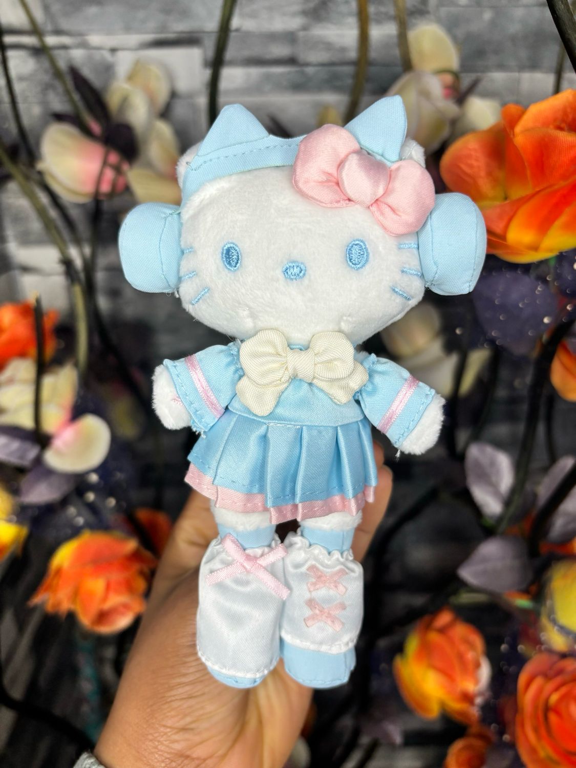 Hello kitty Keychain With Blue Dress &amp; Matching Headphones