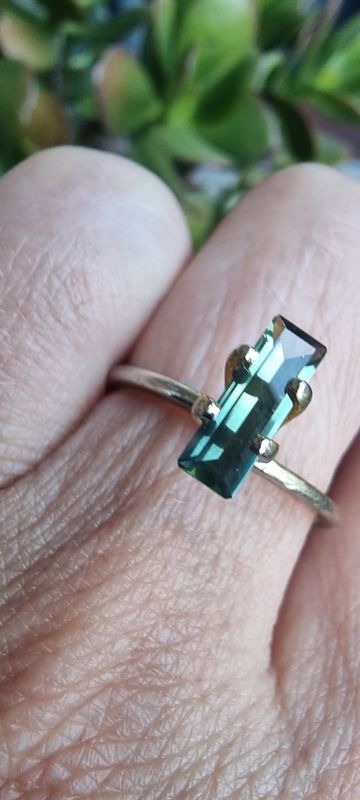 Small Parti Sapphire Baguette 0.90 ct