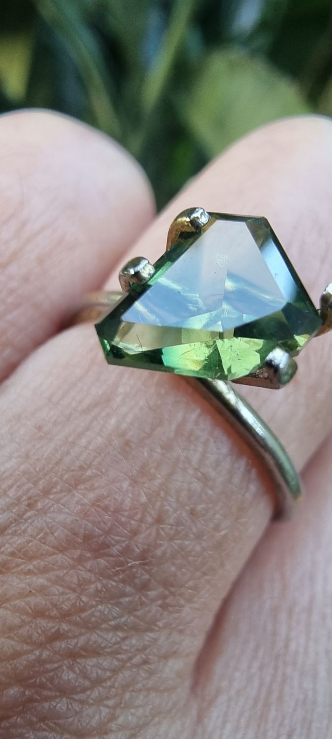 Freeform Parti Sapphire 2.20crt