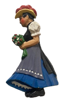 Magnet Trachtenfrau aus dem Schwarzwald