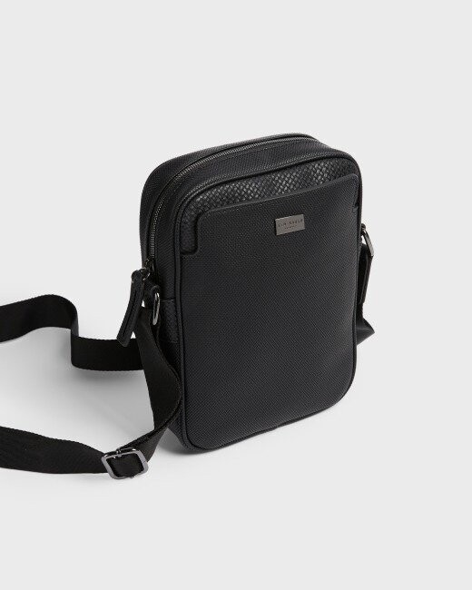 PALTRO Textured flight bag