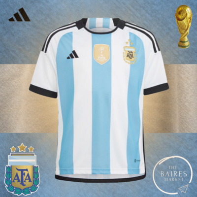 Remera Argentina Campeón Tres Estrellas, Niño, Oficial Adidas 2023. Con Estampa
