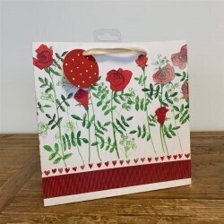 Medium Gift Bag Ruby Roses