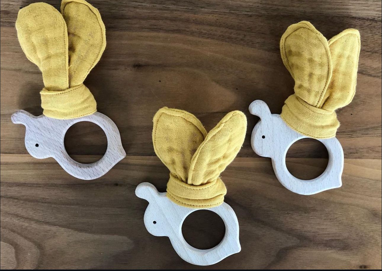 Sunday House Winged Bee Baby Toy