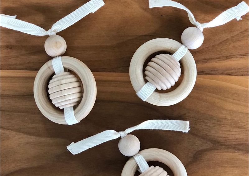 Sunday House Mini Bee Wooden Baby Toy