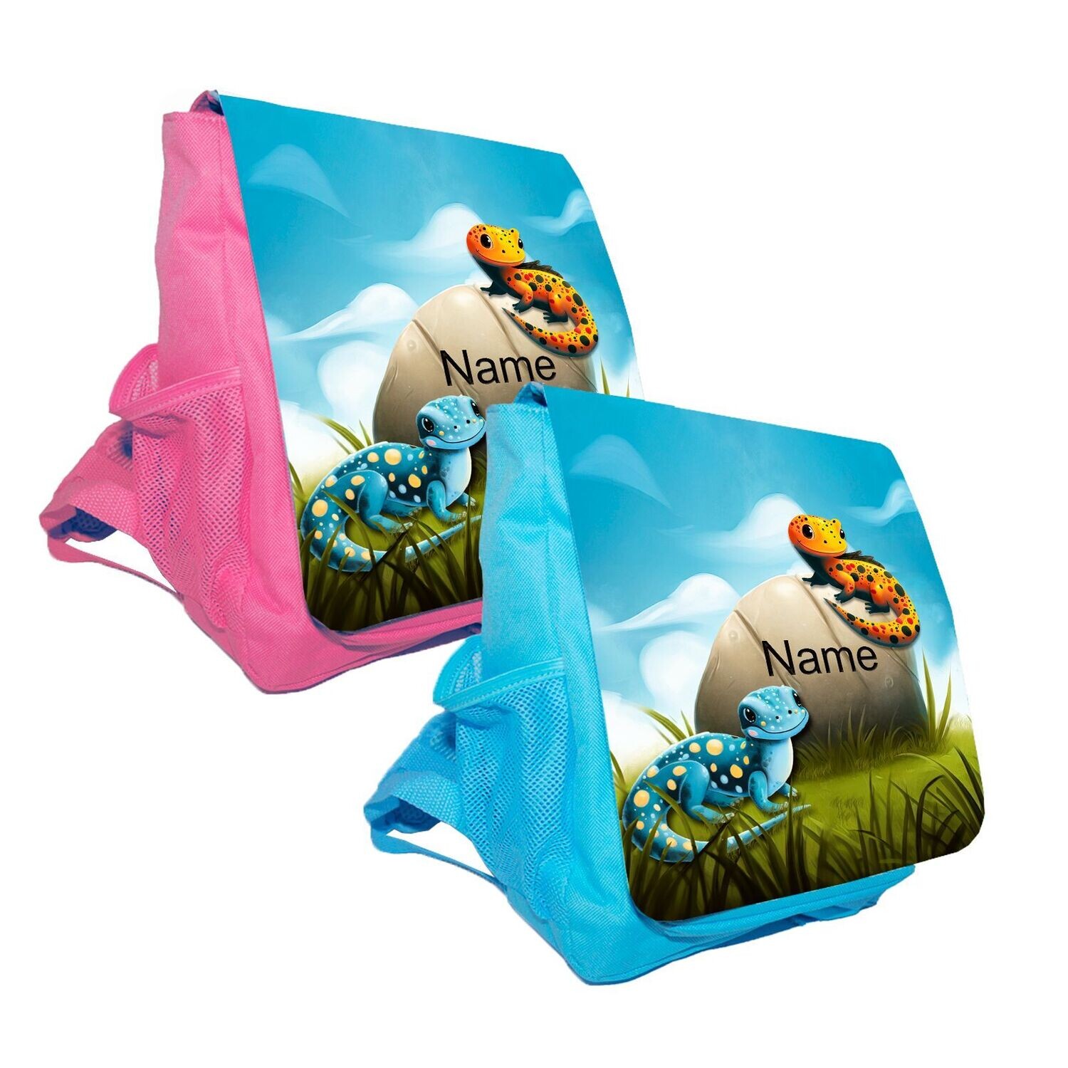 "Kindergartenrucksack mit buntem Salamander-Motiv auf einem Felsen. Ideal für Naturfreunde."