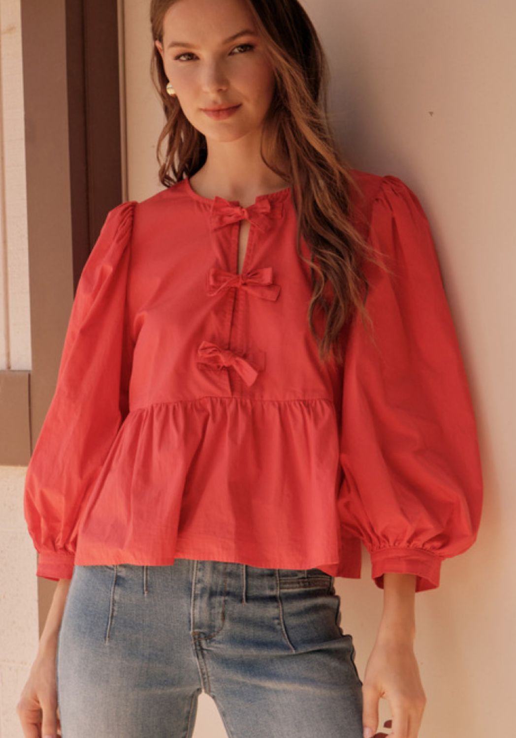 Jodifl Bow ties peplum top with U-neck top