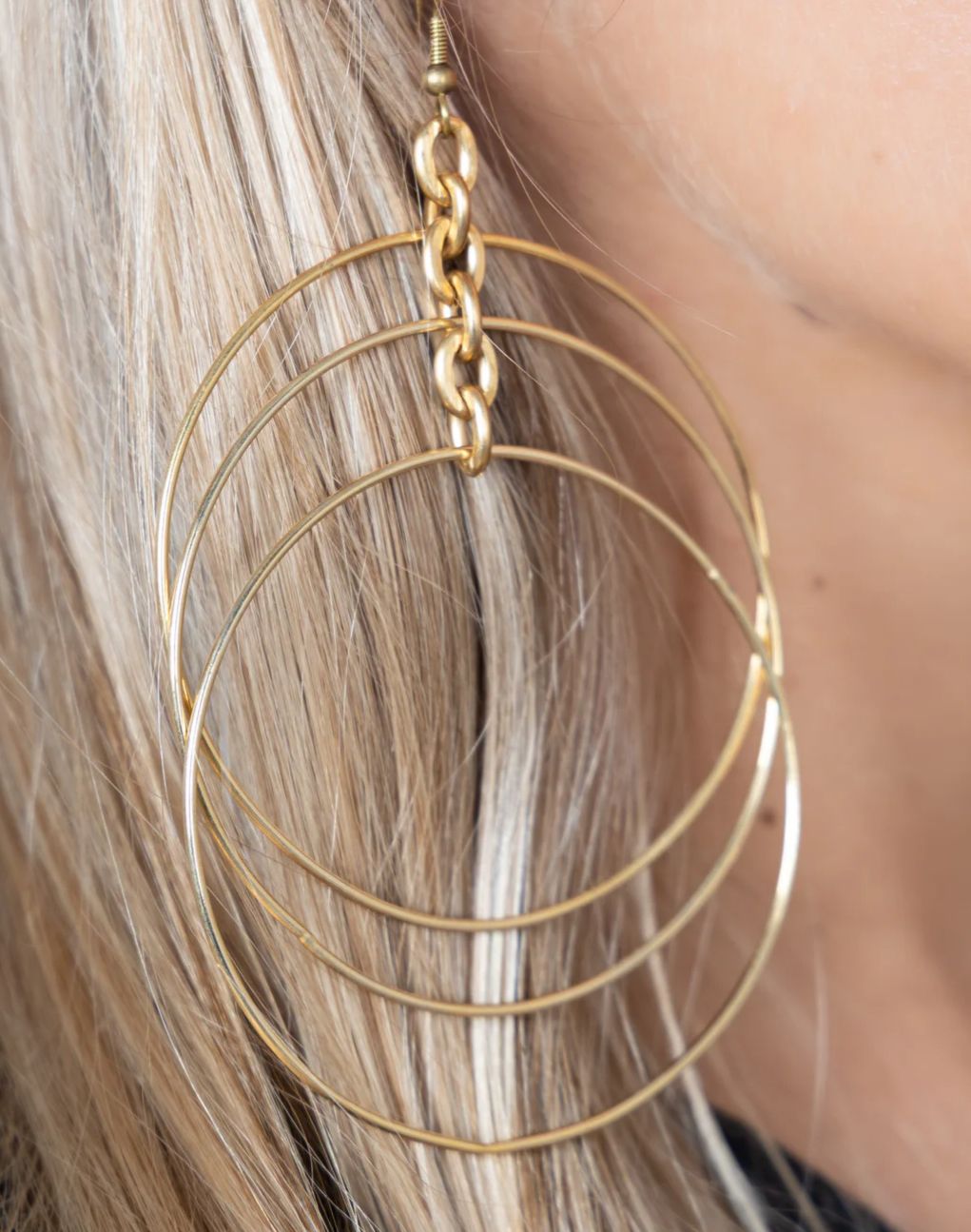 Kiss Earrings