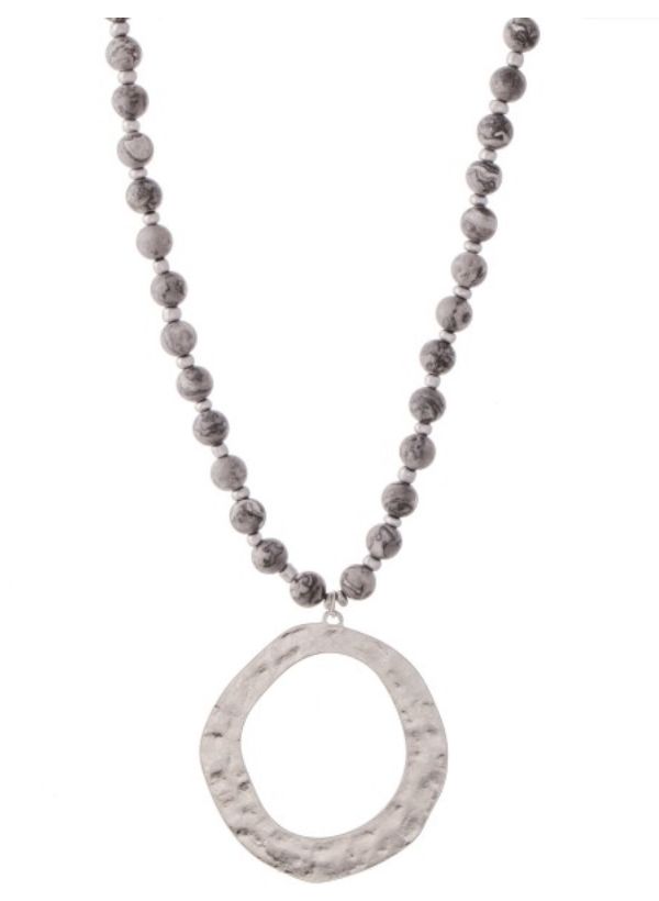 Semi-Precious Stone Beaded Necklace w/pendant
